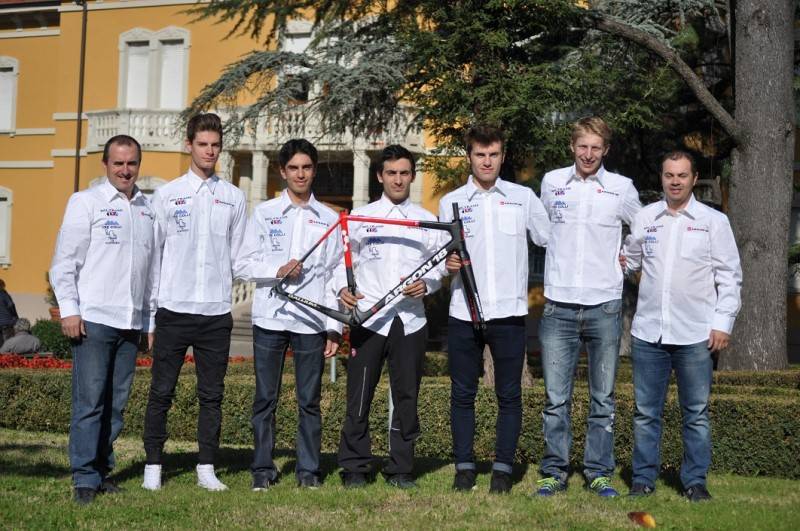 Team Beltrami Tsa Argon 18 squadra al completo