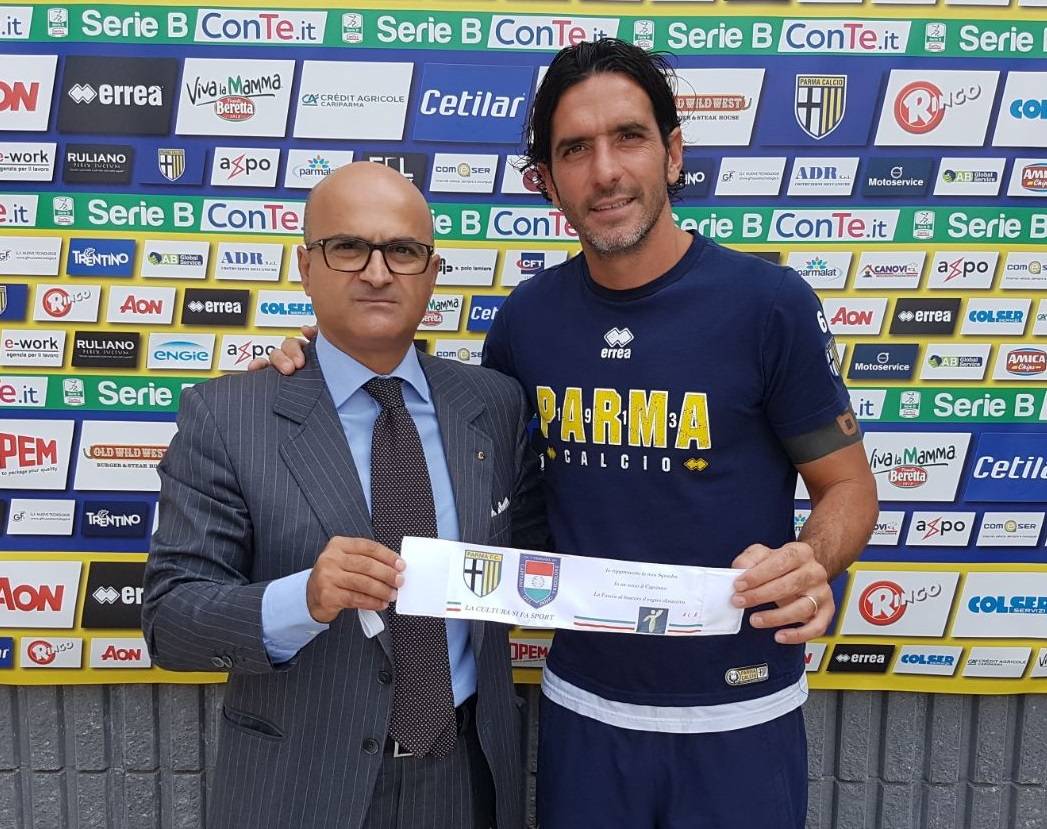 lucarelli capitano fascia