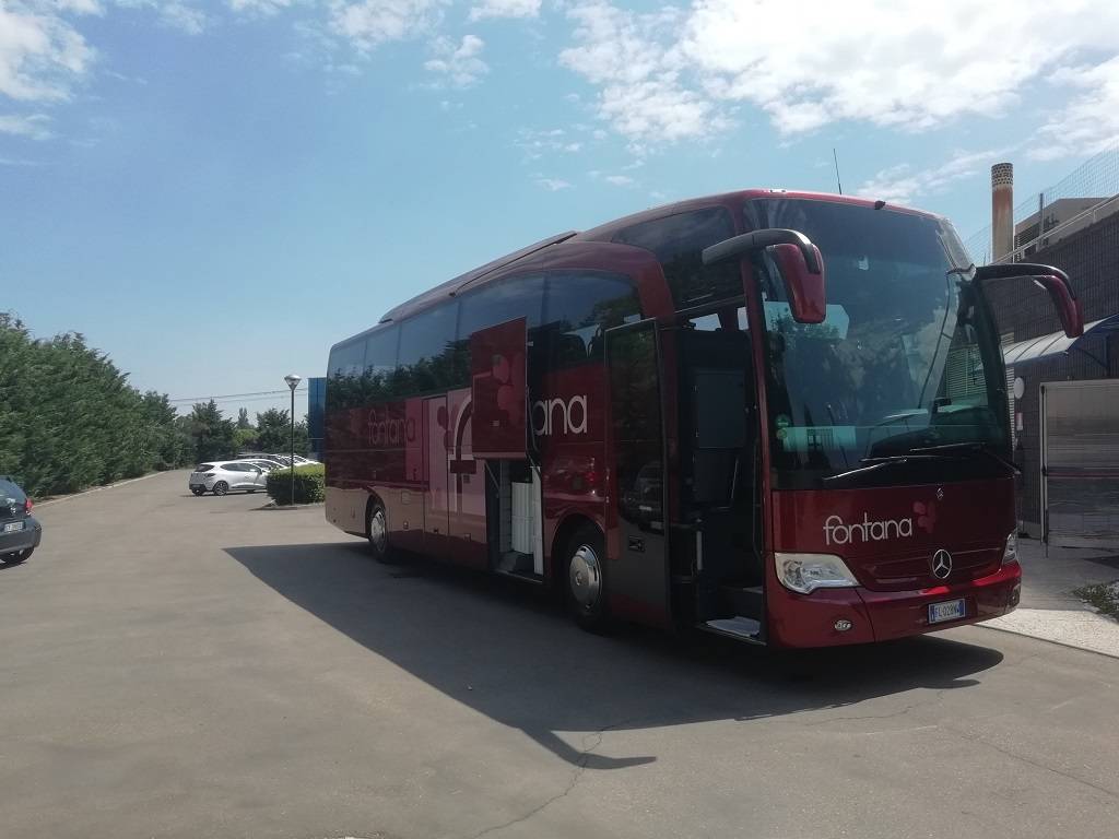 pullman parma calcio partenza ritiro estivo