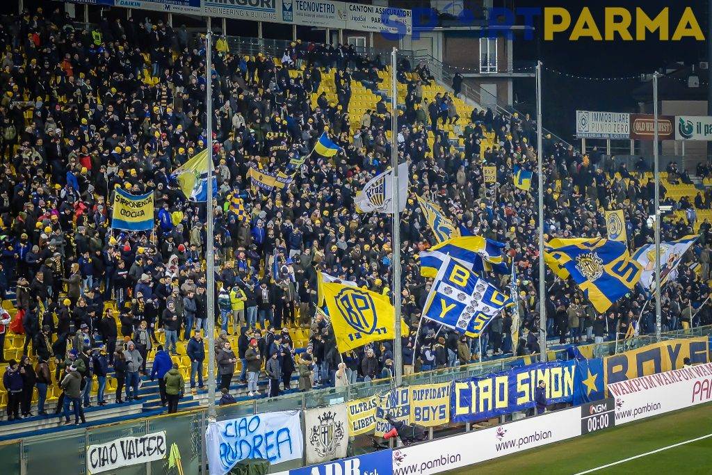 parma lecce tifosi curva