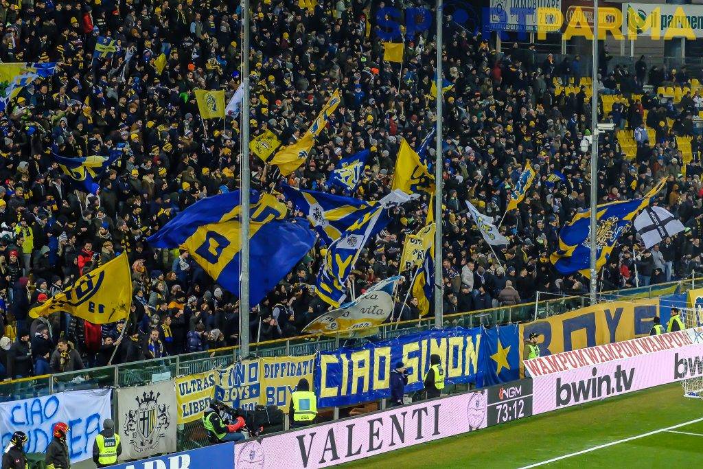 parma lecce tifosi curva nord 2