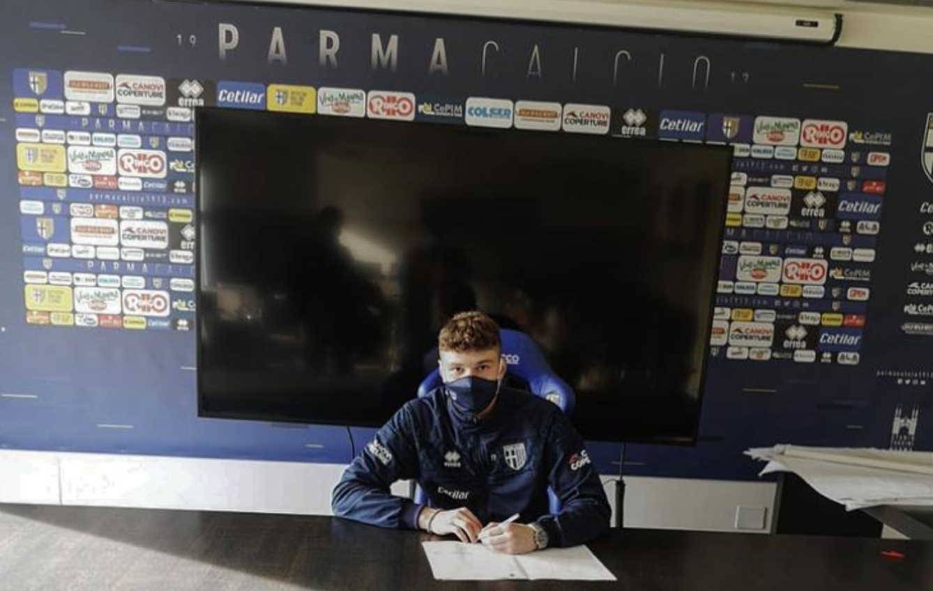 filippo rinaldi primo contratto da professionista con il Parma