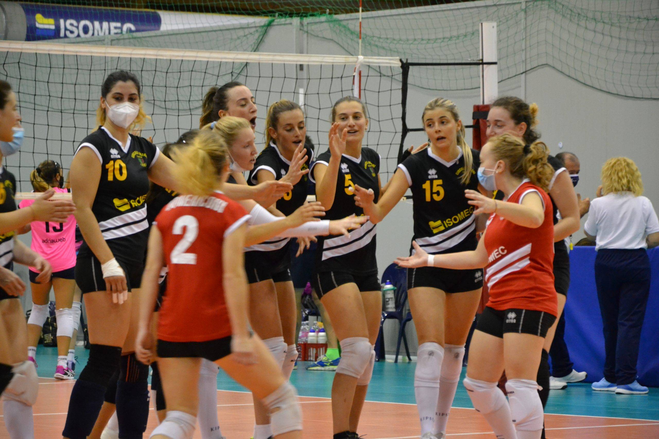 Inzani Isomec Parma Piluvia SC Parma 3 1 Volley femminile Serie C scaled