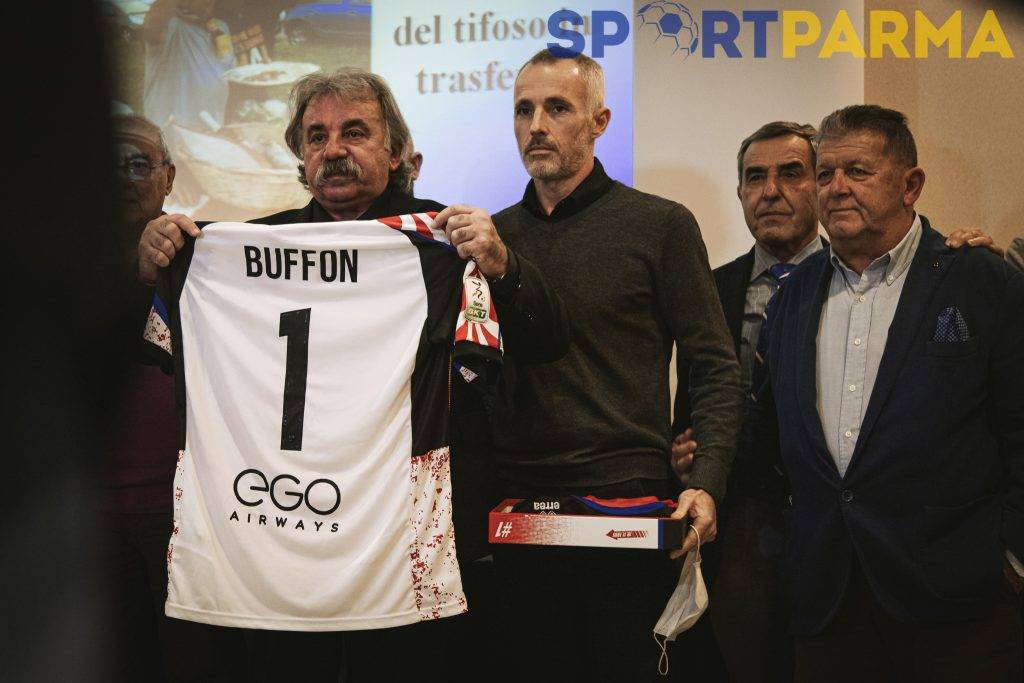 maglia buffon natale 2021 ccpc
