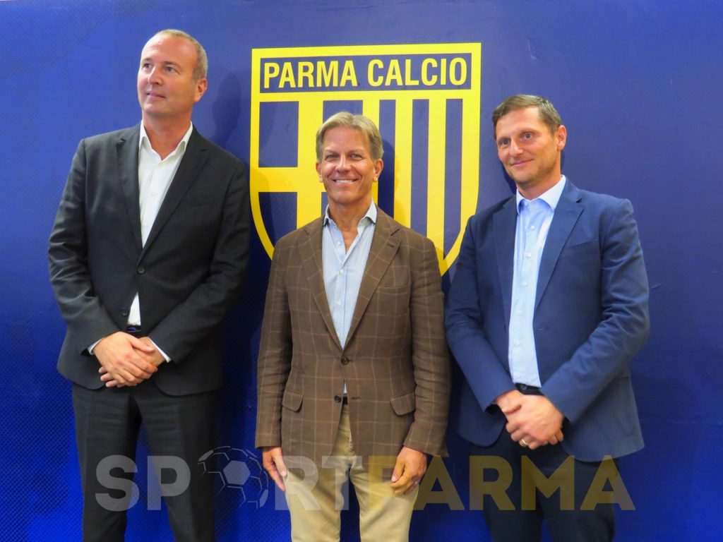 conferenza stampa Parma Calcio 1913 14 sett 2022 presentazione Julien Fournier MDS con Kyle Krause 2829