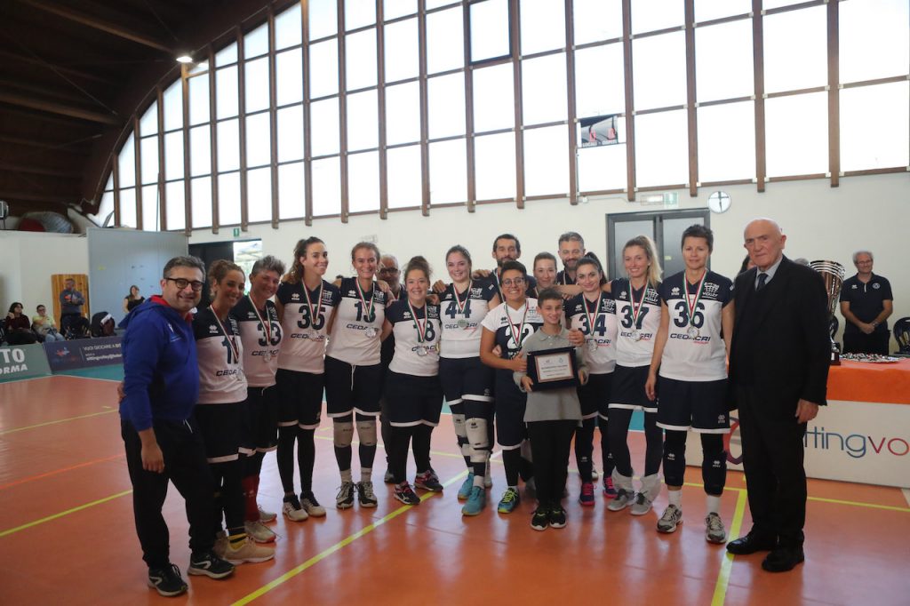 La premiazione della Cedacri Giocparma al termine della finale di Supercoppa italiana di sitting volley femminile