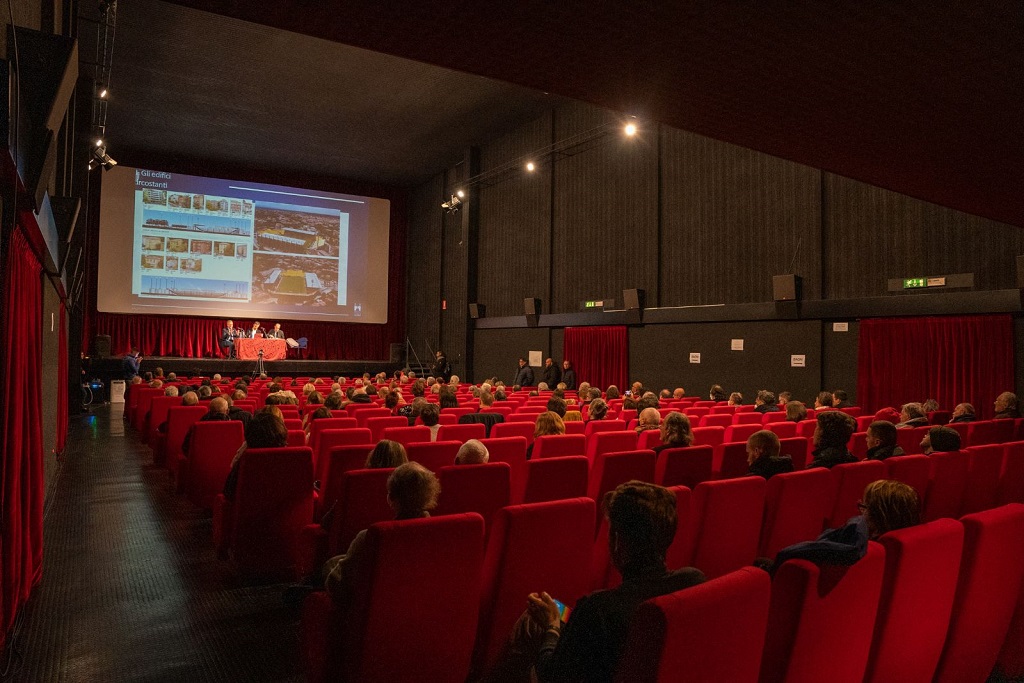 incontro cinema astra nuovo tardini