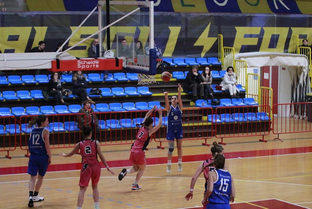 Fulgor Fidenza Roby Profumi 66 68 Serie B femminile basket 1.jpg 1