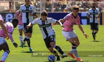 Adrian Bernabe in azione in Parma Palermo 2 1 31a giornata Serie B 2022 2023