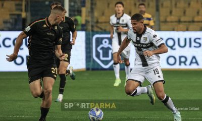 Parma Venezia 2 1 38a giornata Serie B 2022 2023 Simon Sohm palla al piede