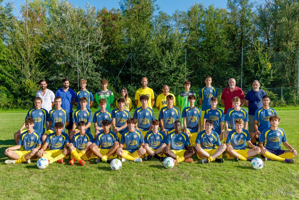 la foto di squadra della Juniores U19 Nazionale del Salsomaggiore Calcio per la s.s. 2022 2023