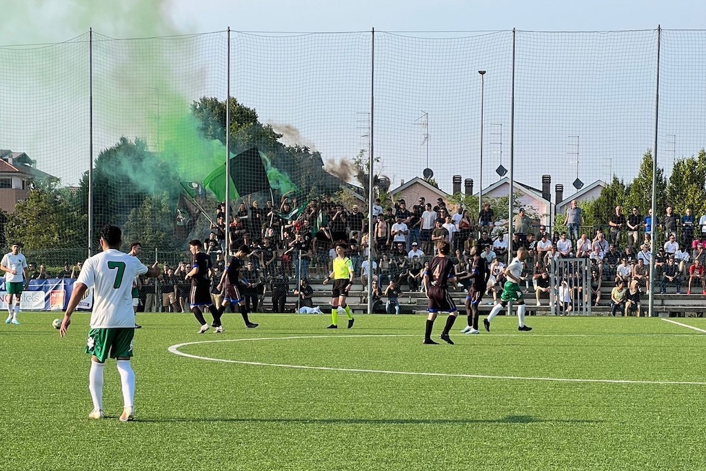 I tifosi del Cervo Collecchio durante la finale playoff di Terza Categoria 2022 2023