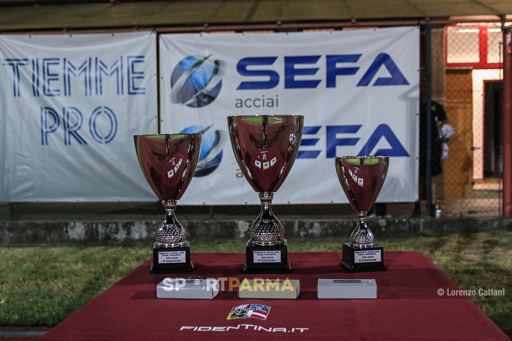 4a edizione Memorial Nino Rastelli con Fidentina Piacenza U19 e Parma U18 30.08.2023 le coppe sponsorizzate da Tiemme Pro e SEFA Acciai