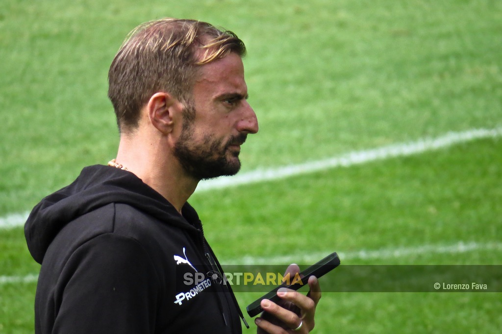 Nasce l'associazione team manager: il crociato Cracolici nel direttivo 1 Il team manager del Parma Calcio Alessio cracolici nel ritiro di valles