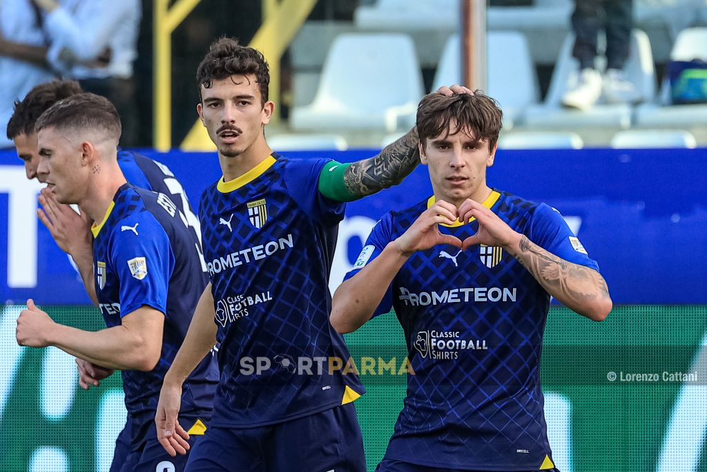 esultanza Bernabe dopo il gol in Parma Ternana