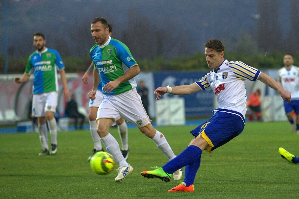 Emanuele Calaio in Feralpisalo Parma 0 1 Lega Pro 2016 2017