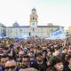 2024 05 05 carosello e festeggiamenti in piazza per la vittoria del campionato di Serie B 2023 2024 del Parma Piazza Garibaldi gremita di tifosi gialloblu