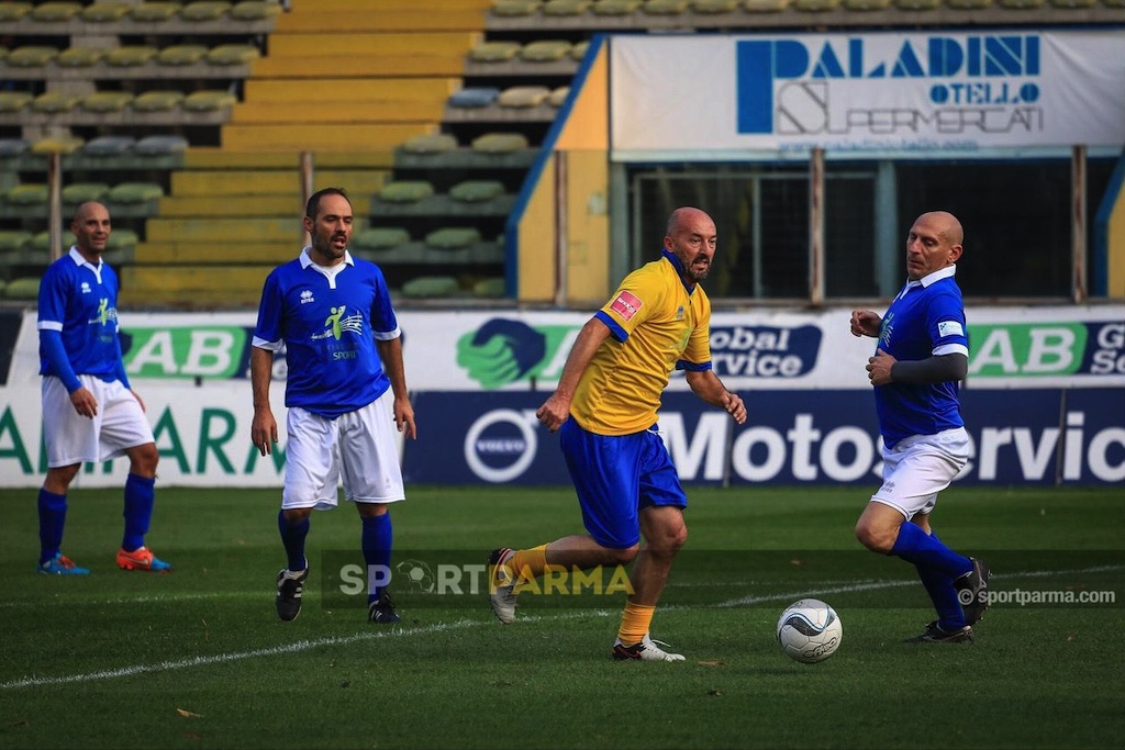 Fausto Pizzi in campo allo stadio Tardini foto Lorenzo Cattani SportParma