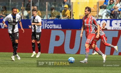 Parma Cremonese 1 1 37a giornata Serie B 2023 2024 Franco Vazquez palla al piede