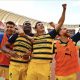 esultanza giocatori gialloblu dopo il gol di Bonny in Bari Parma 1 1 36a giornata Serie B 2023 2024