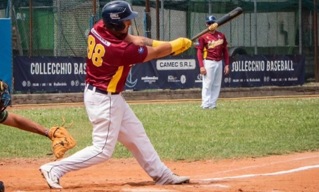 uno swing di Boselli della Camec Collecchio ph. credit Elisa Pieri Collecchio Baseball Softball