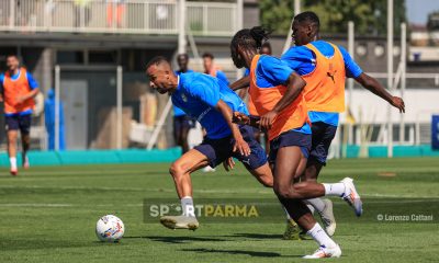 allenamento Parma Calcio a porte aperte 6 luglio 2024 Hernani in azione