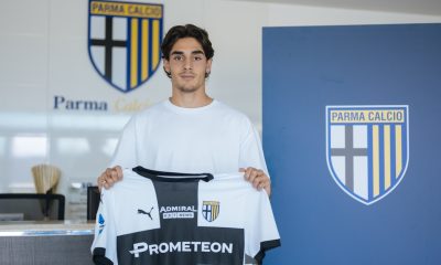 Matteo Cancellieri con la maglia crociata del Parma