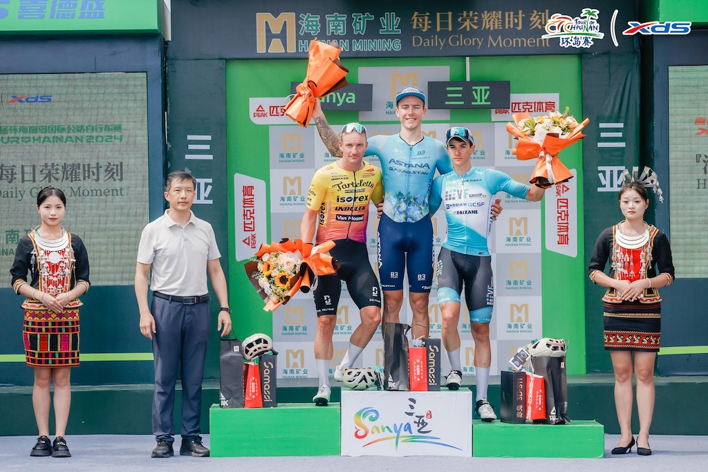 Mattia Pinazzi VF Group Bardiani CSF Faizane sul terzo gradino del podio nella tappa conclusiva del Tour of Hainan