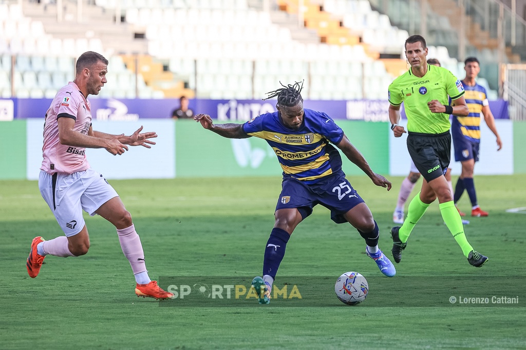 Parma Palermo trentaduesimi di Coppa Italia 2024 2025 Wylan Cyprien in azione