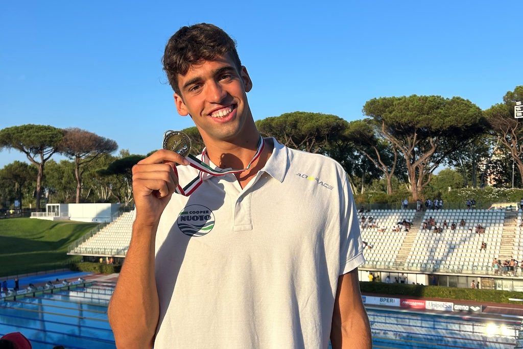 Pietro Rosi medagli di bronzo ai campionati italiani 2024 di nuoto a Roma e1723764185459