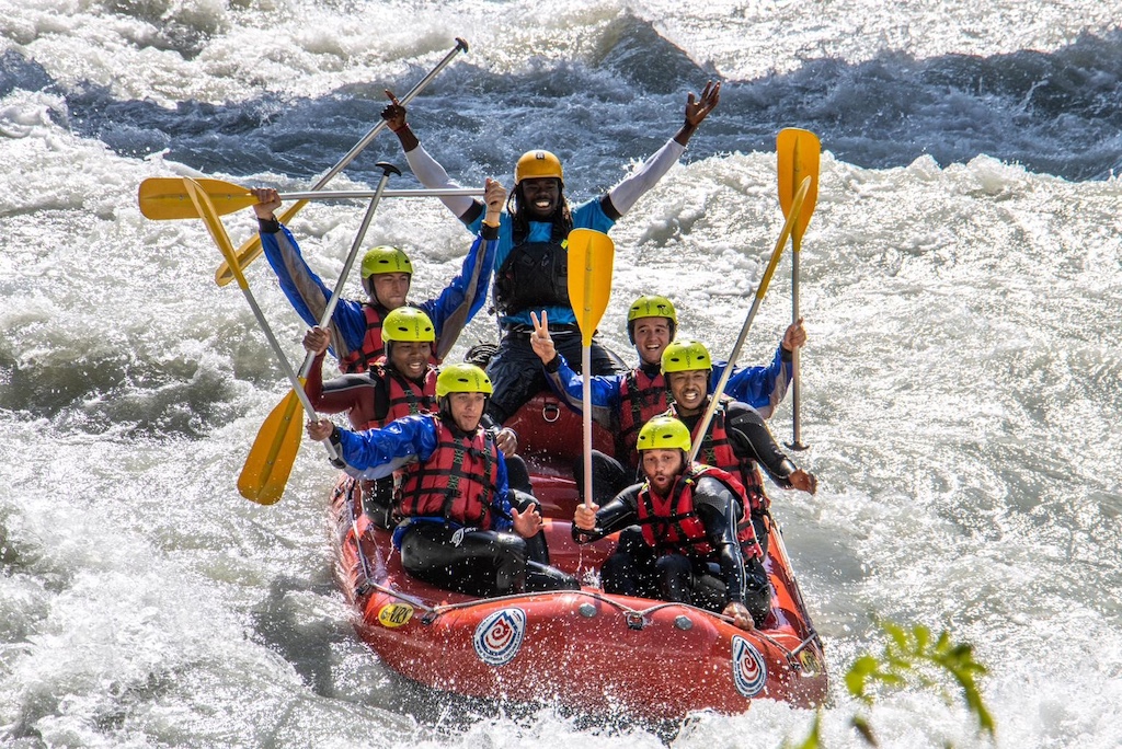 Rafting nel ritiro di Aosta per lHBS Colorno