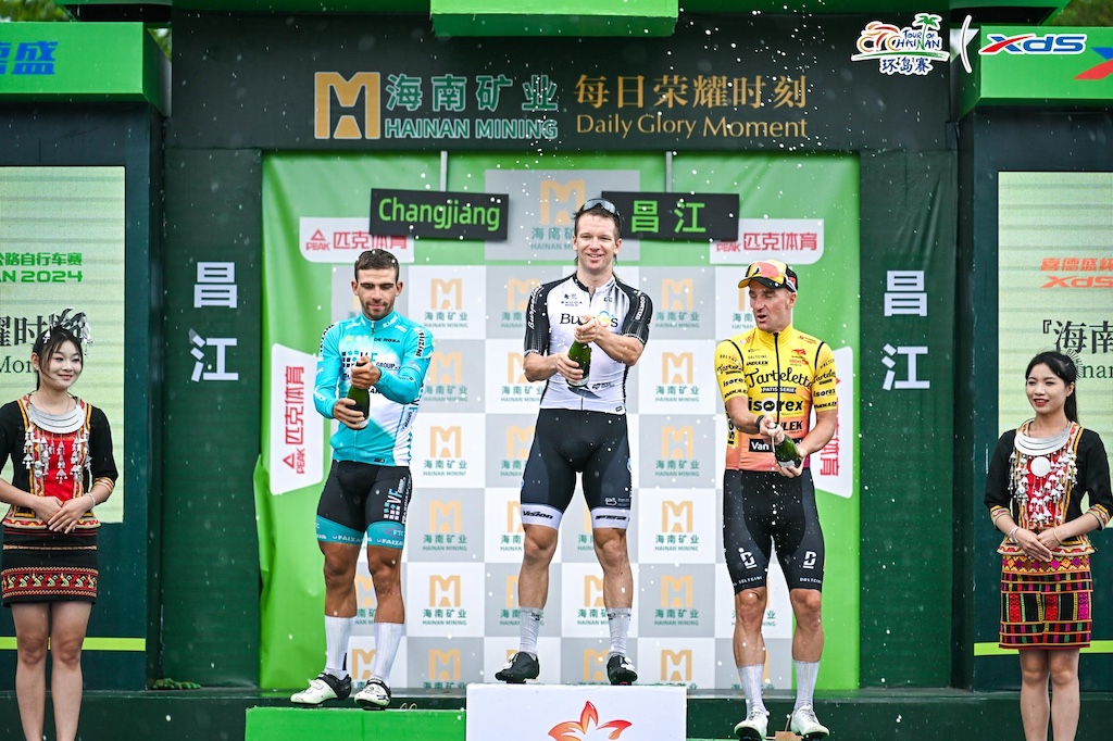 il secondo posto per Enrico Zanoncello VF Group Bardiani CSF Faizane nella quarta tappa del Tour of Hainan