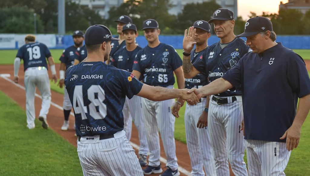 ingresso in campo Parma Clima Serie A Baseball