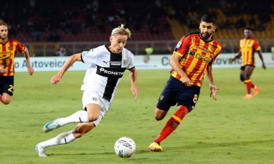 Pontus Almqvist e Hamza Rafia in Lecce Parma 2 2 5a giornata Serie A 2024 2025