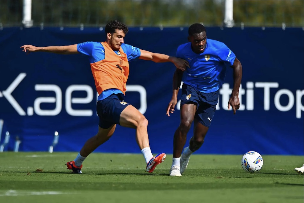 Botond Balogh e Ange Yoan Bonny in allenamento a Collecchio Foto Parma Calcio