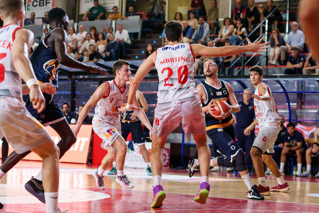 Milo Galli in Andrea Costa Imola Foppiani Fulgor Fidenza 1a giornata Serie B nazionale basket