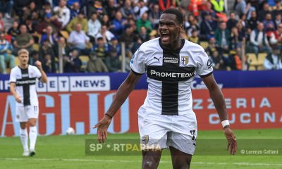 Parma Empoli 1 1 9a giornata Serie A 2024 2025 Ange Yoan Bonny aizza il pubblico