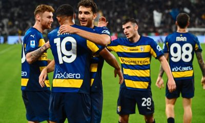 esultanza gialloblu dopo un gol in Juventus Parma 2 2 10a giornata Serie A 2024 2025