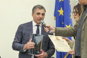 mister Fabio Pecchia riceve il premio Scopigno e Pulici come miglior allenatore della Serie B 2023 2024