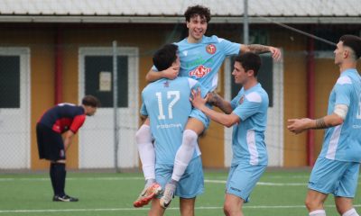 Alessandro Alfieri festeggiato dopo il gol in Fidentina Sporting Scandiano 3 0 9a giornata Eccellenza 2024 2025