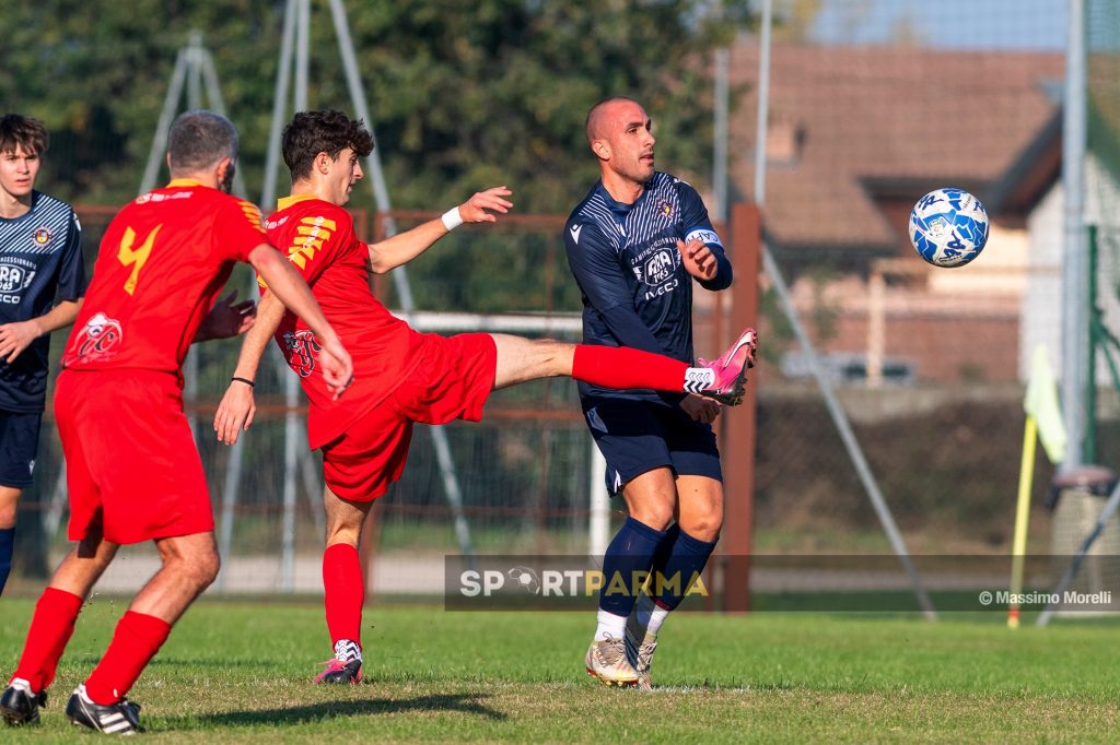 Carignano Futura Fornovo Medesano 1 2 11a giornata Promozione gir. A 2024 2025 Cristian Lestini contrastat Matteo Bernardini