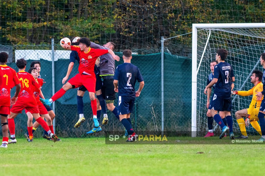 Carignano Futura Fornovo Medesano 1 2 11a giornata Promozione gir. A 2024 2025 uscita del portiere Luca Bolzoni nella mischia finale