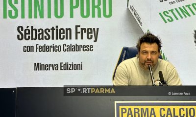 Sebastien Frey presenta in sala stampa al Tardini il suo libro Istinto Puro