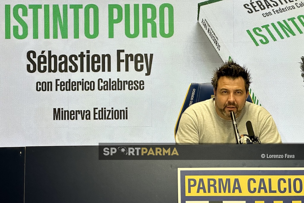 Sebastien Frey presenta in sala stampa al Tardini il suo libro Istinto Puro