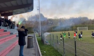 i tifosi del Basilicastello sugli spalti del Furlotti