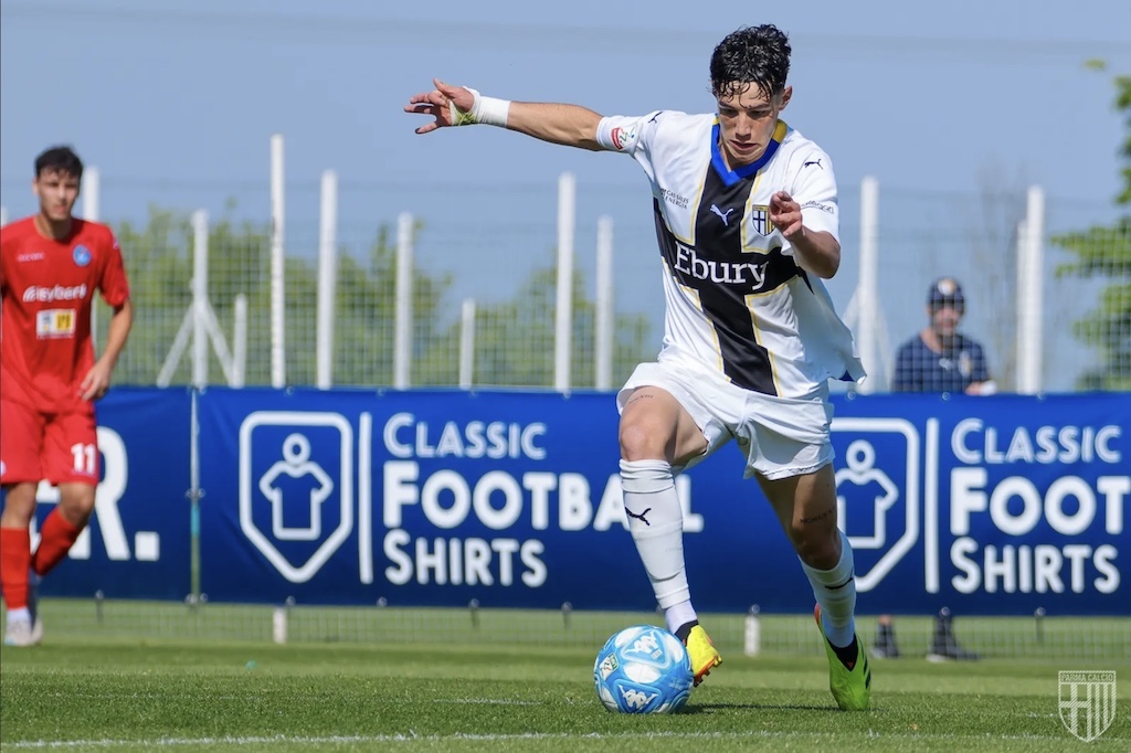 Elia Plicco in azione in Parma Albinoleffe 2 3 Primavera 2 s.s. 2023 2024