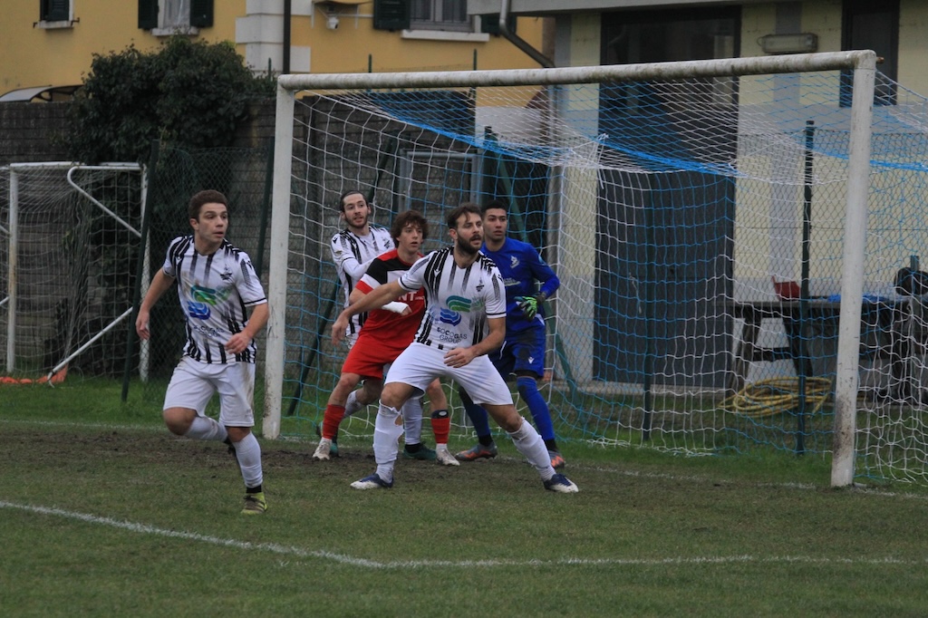 unazione sugli sviluppi di calcio dangolo in Futura Fornovo Medesano Fidenza 2 2 recupero 8a giornata Promozione gir. A 2024 2025