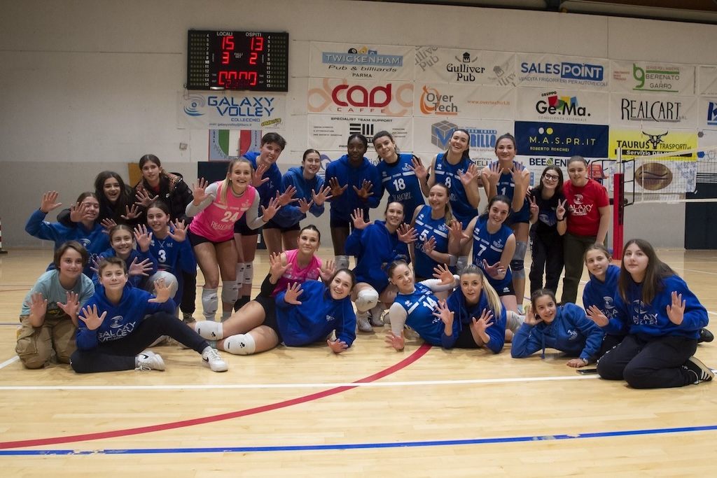 Altro tie break al Pala Leoni e altra vittoria per il Galaxy Collecchio 3 2 al New Volley Adda Serie B2 femminile pallavolo femminile