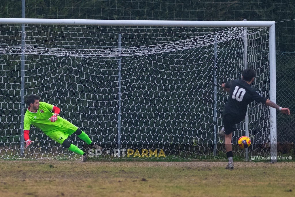 Basilicastello Langhiranese 2 2 18a giornata Prima Categoria gir. B 2024 2025 Francesco Liperoti spiazza il portiere Tommaso Corradi su calcio di rigore