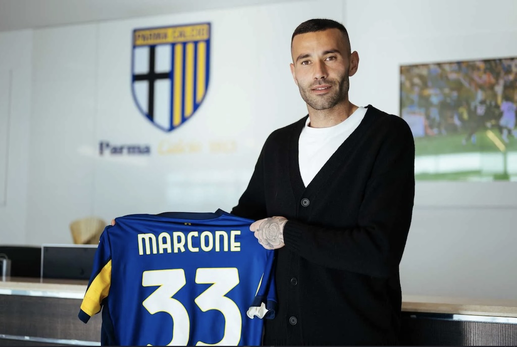 Il portiere Richard Marcone con la maglia numero 33 del Parma